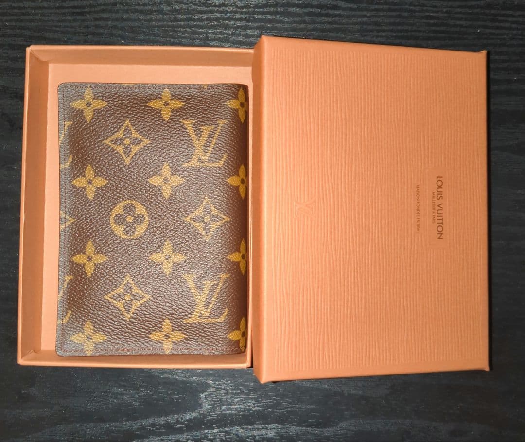 ルイ・ヴィトン パスポートケース（ M60179）