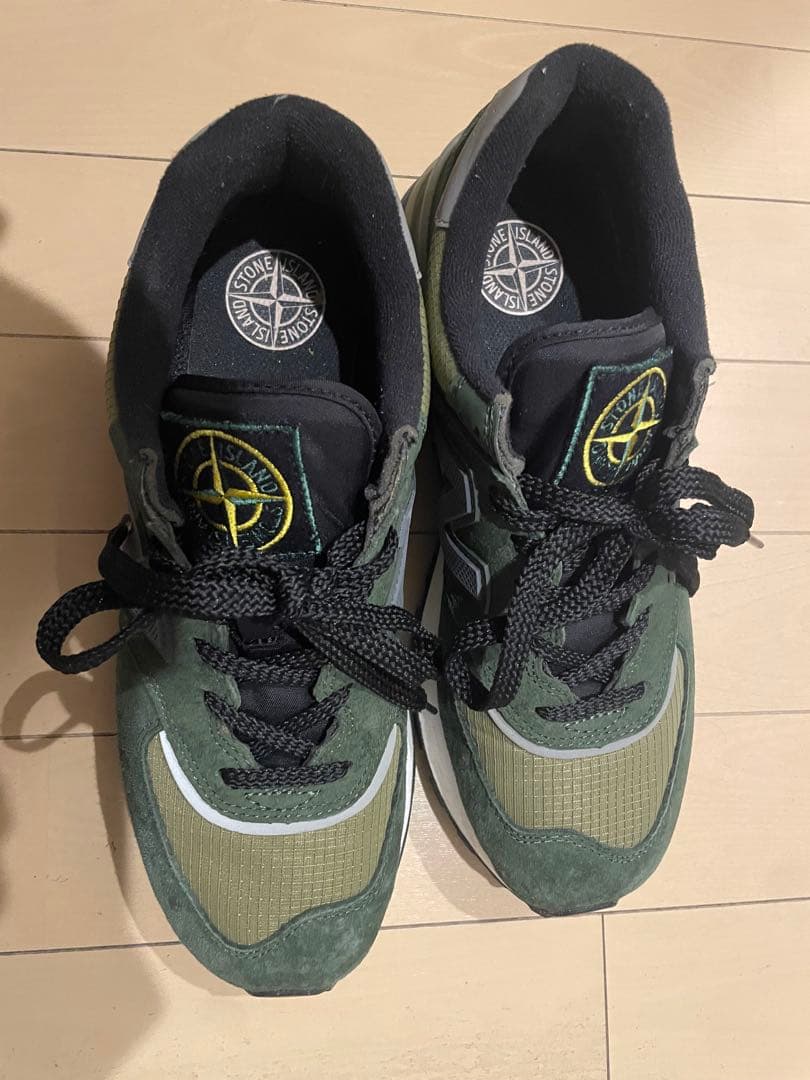 ストーンアイランドスニーカー