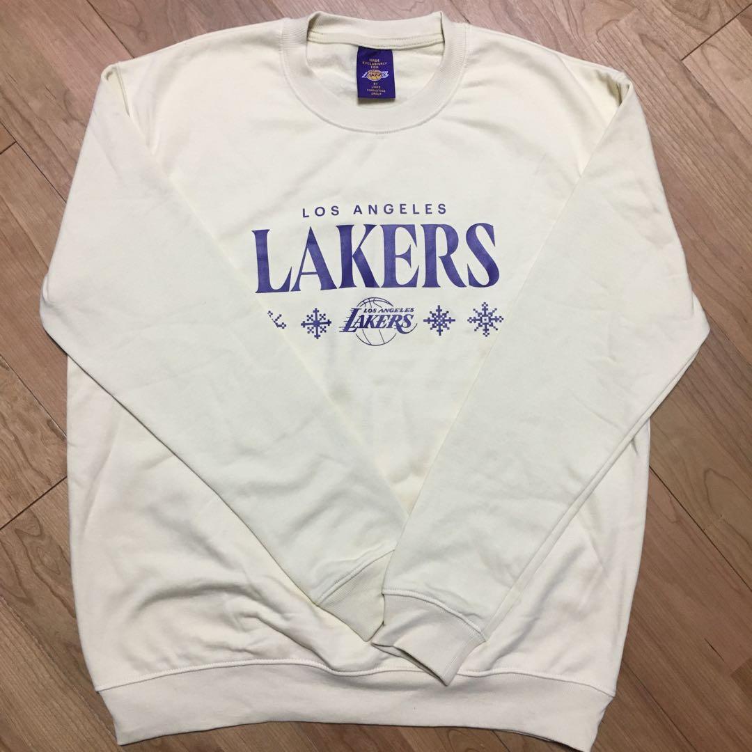 【新品】LAKERS ロゴ入りスウェットシャツ クリーム