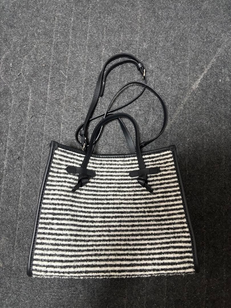 Gianni chiarini トートバッグ