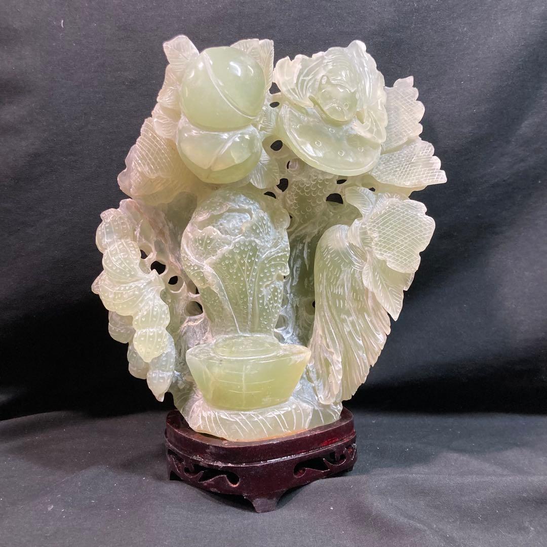 《中国古玩》翡翠 玉石彫刻 植物 蝙蝠 中国美術