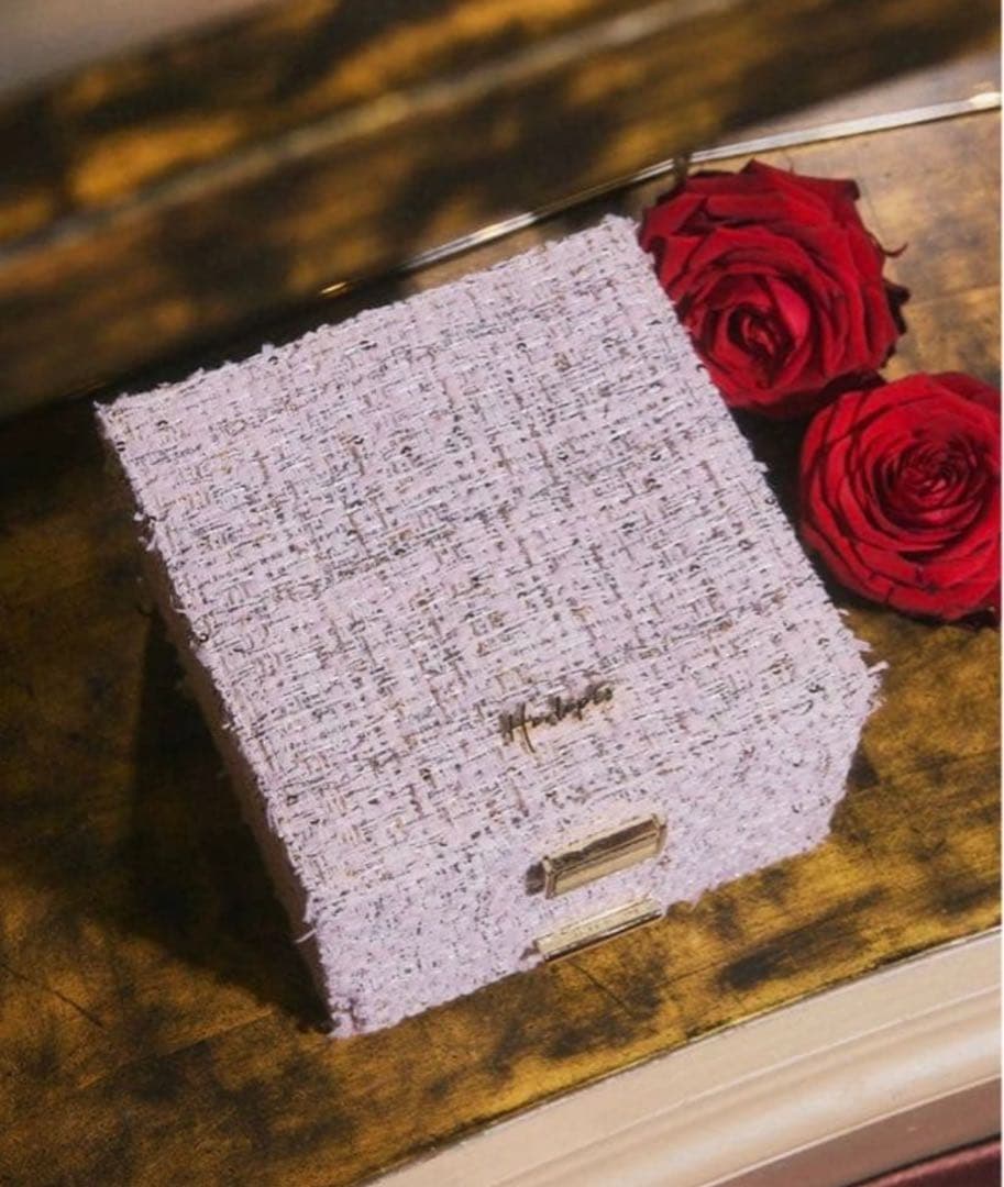 Herlipto tweed jewelry box ノベルティ