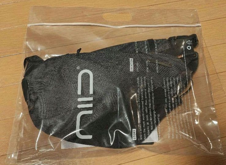 NIID FINO V Grey Matrix/左肩掛け