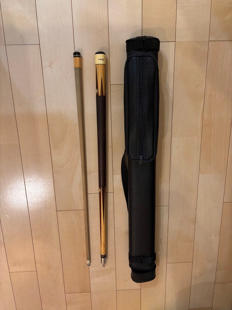 Lucasiビリヤードキュー III XX ケース付き