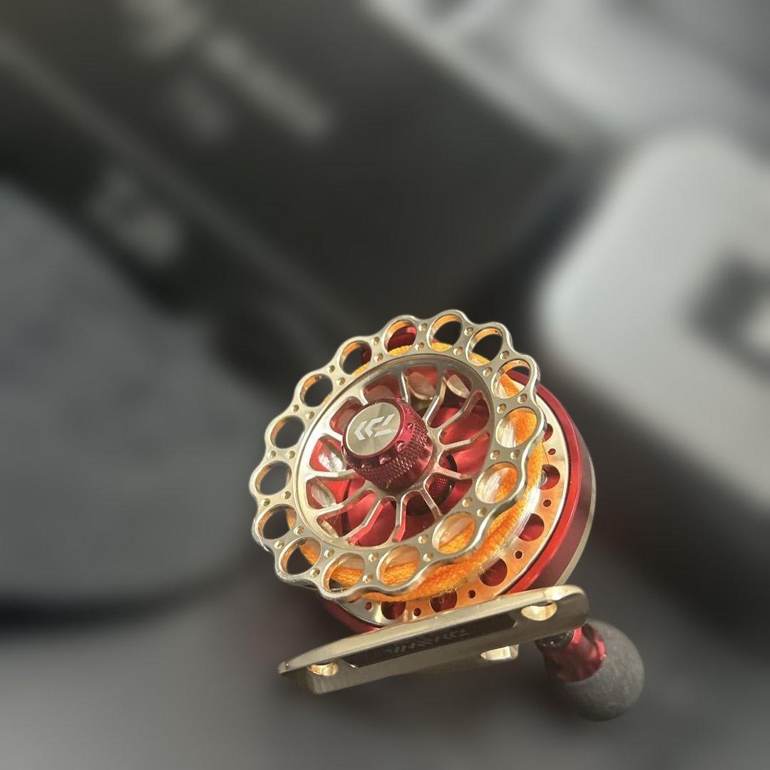 希少　　ダイワ　BJイカダ 70 イカダ用高精度マシンカットリール