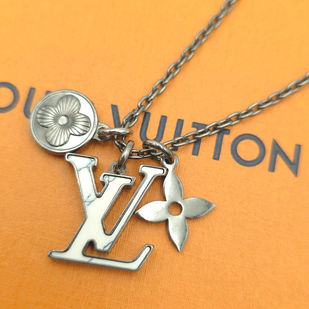 ルイヴィトン LVイニシャル フラワーモチーフ ネックレス メンズ エクリプス