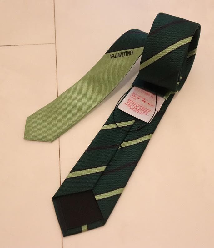 VALENTINO ヴァレンティノ 新品ネクタイ イタリア製 38500円