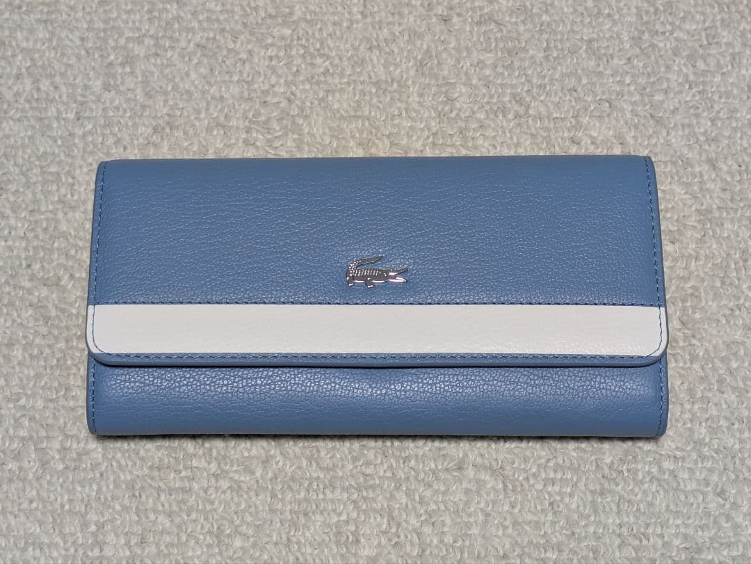 新品未使用 LACOSTE ラコステ 二つ折りレザー長財布 ブルー 牛革製 ワニ