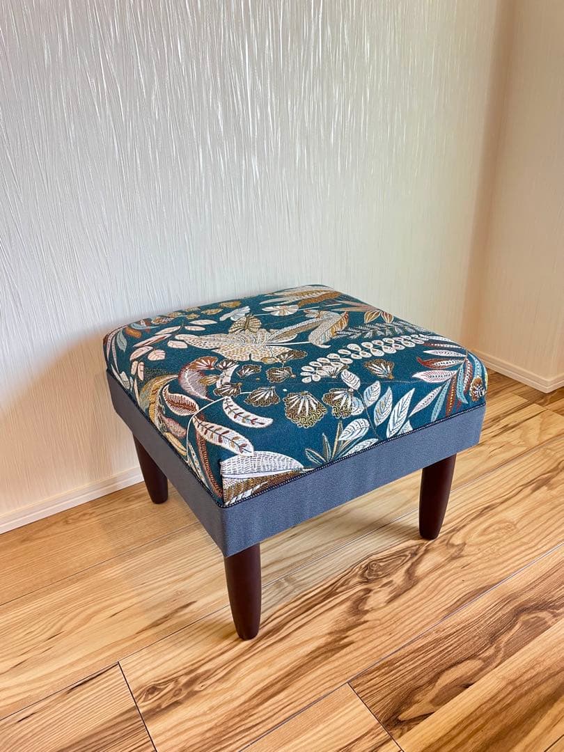 1点もの　スポンジ新品　布部張り替え済み　スツール　オットマン　洋風　和柄