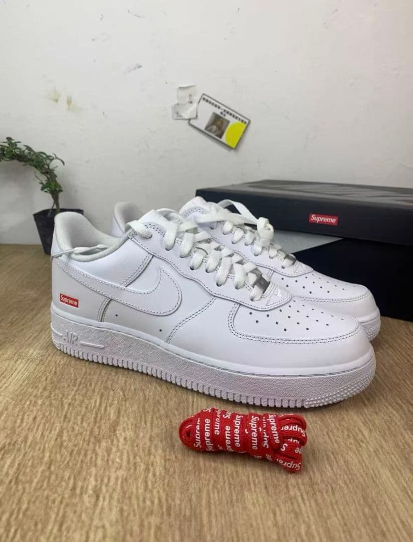 Supreme Air Force 1 ホワイト