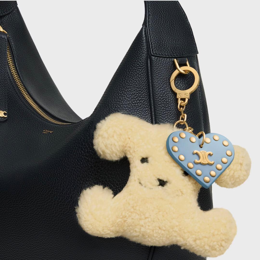 【正規品✴︎新品】CELINE トリオンフポンポンチャームおまけ付き