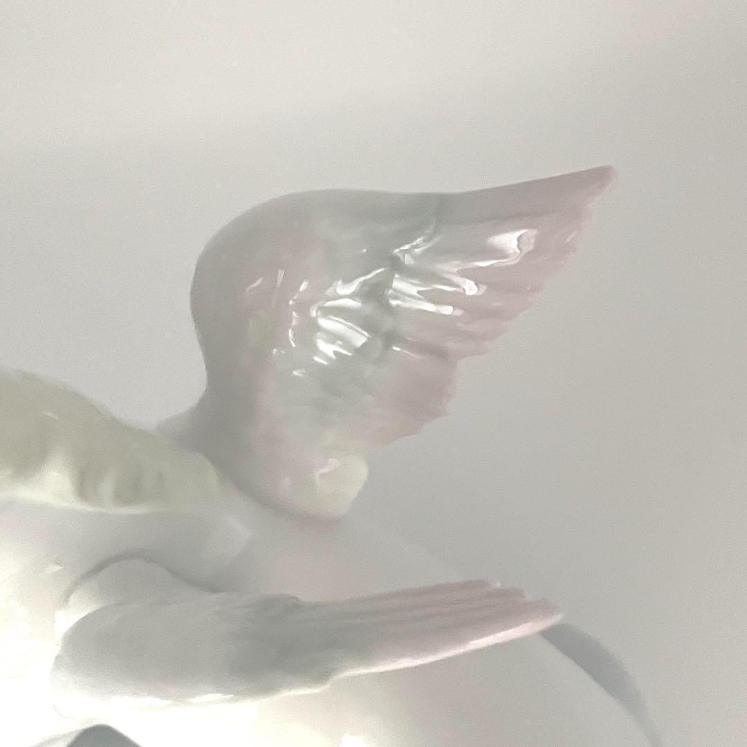 【海外限定】 リアドロ Lladro No.6242 小鳥と遊ぶペガサス 陶磁器