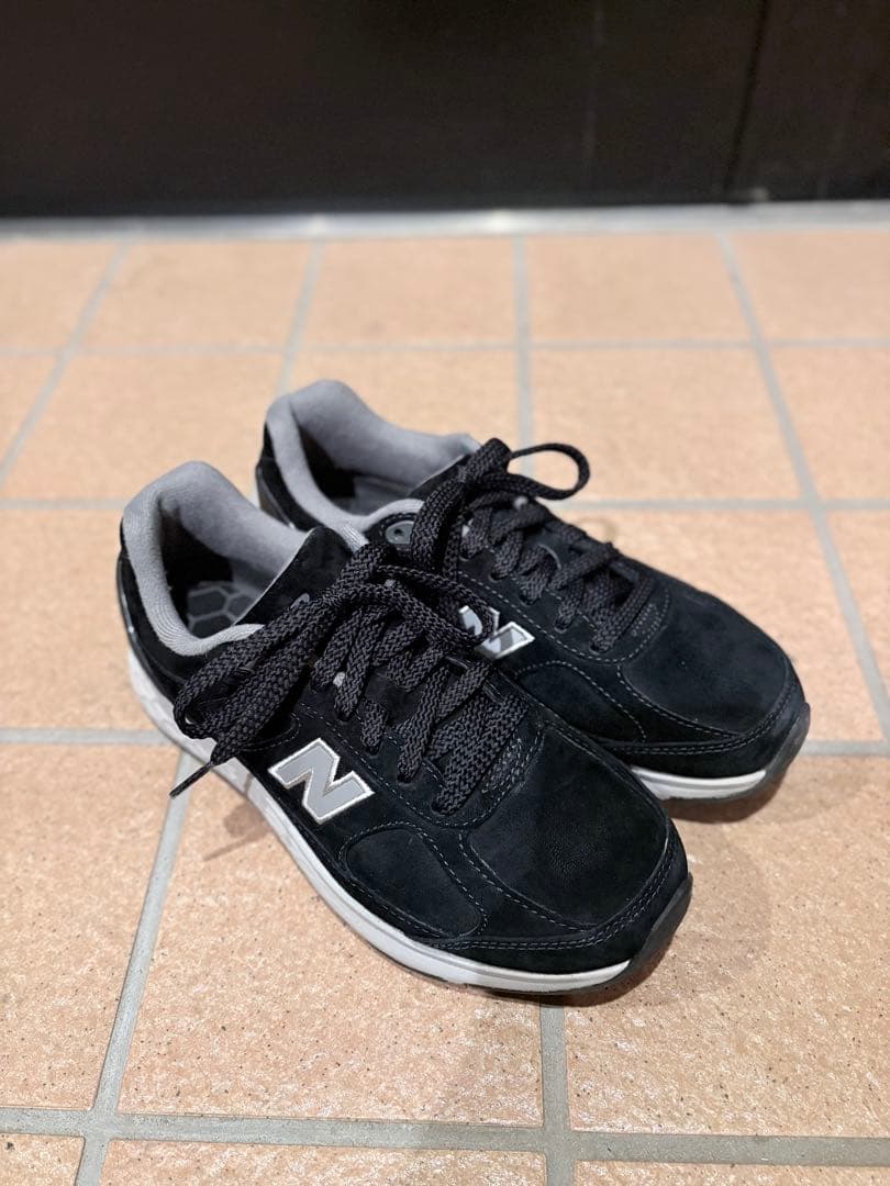 New Balance スニーカー　23.5