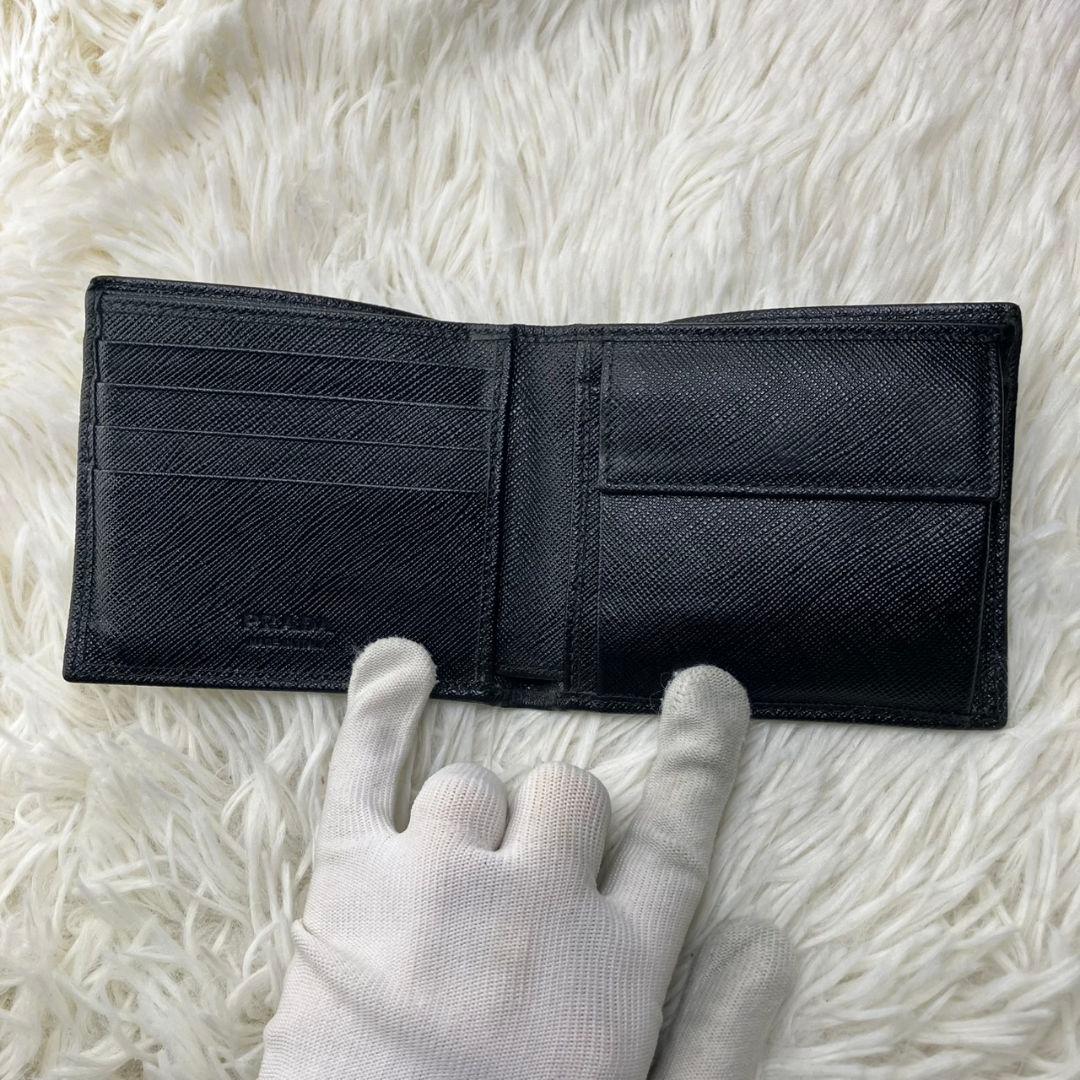 美品 現行✨ PRADAポケット付 サフィアーノ トライアングル 財布 黒