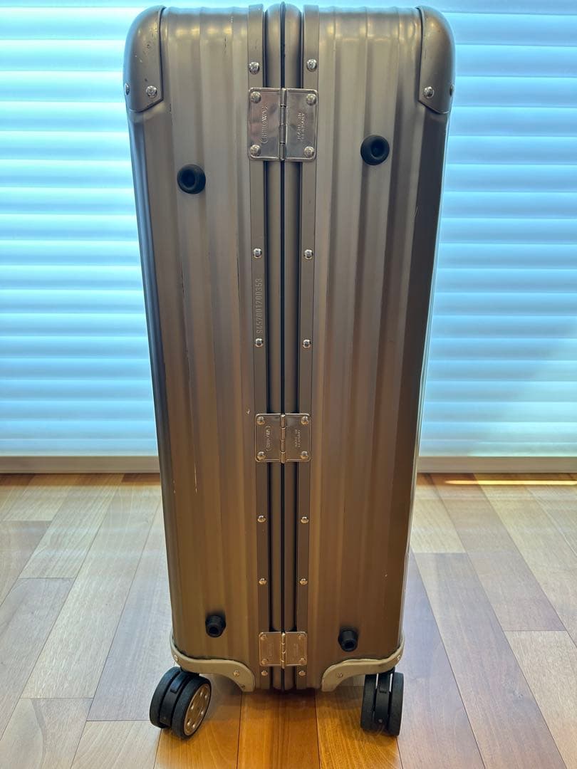 た*い様 リモワ　トパーズ　チタニウム82リットル　RIMOWA