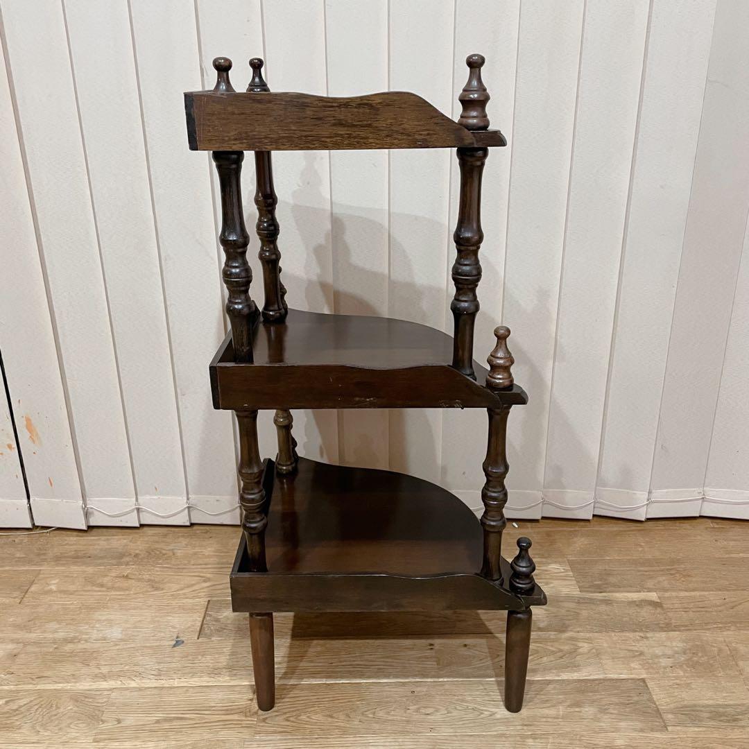 【レア】アンティーク　木製　コーナーラック　飾り棚　ビンテージ　収納　3段