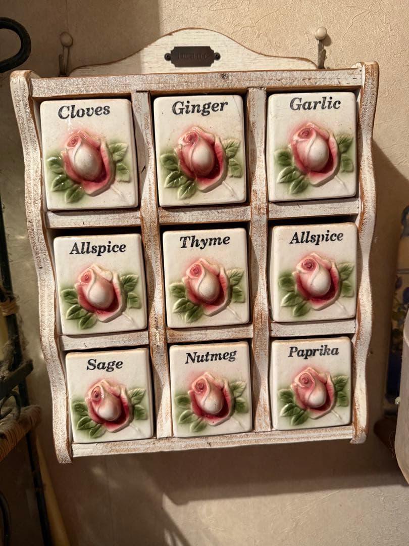 アンティーク　ローズ　チェスト　陶器