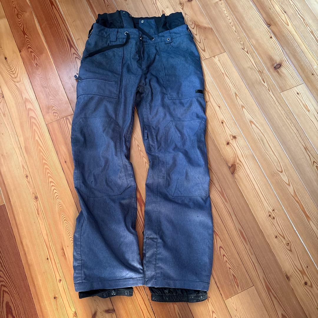 BURTON スノーボードパンツ デニム調