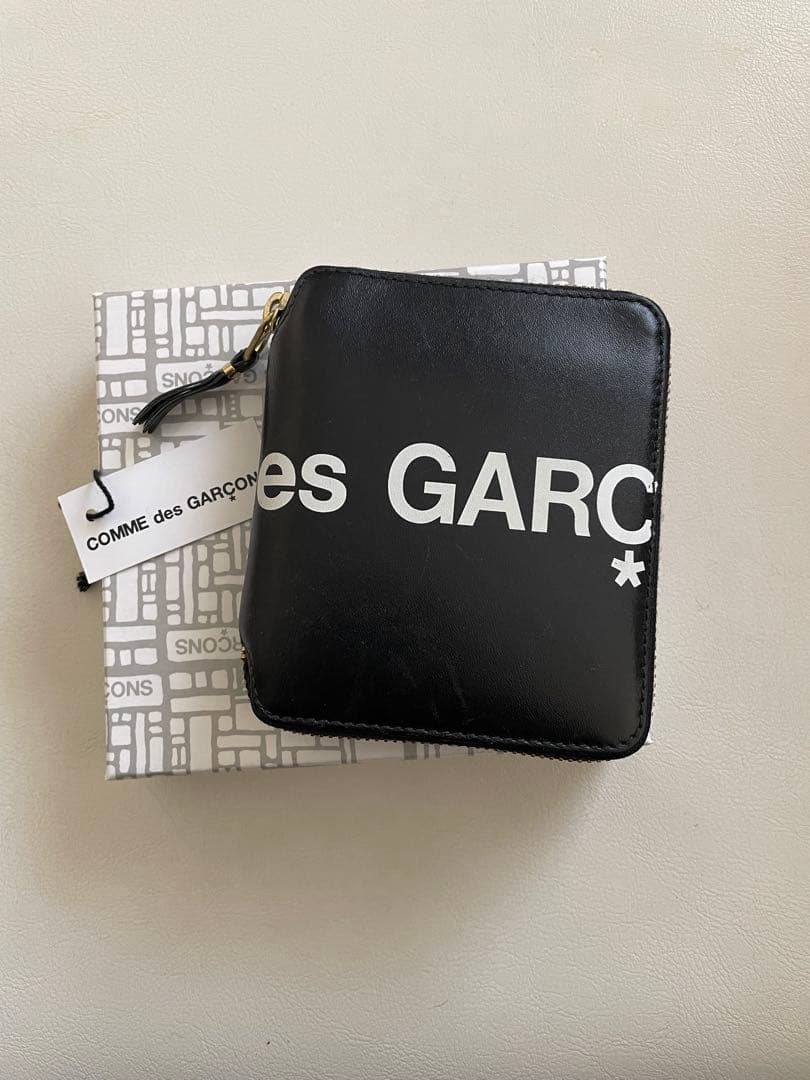 COMME des GARÇONS コムデギャルソン　二つ折り財布 ブラック 黒