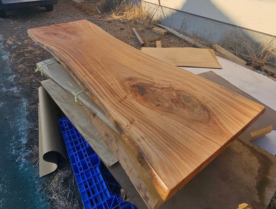 週末価格　楠　一枚板　ダイニング　テーブル　カウンター　杢　栃　リビング　座卓