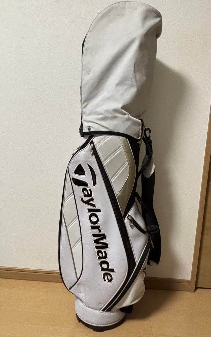 セール⭐️TaylorMade ゴルフバッグ・キャディバッグ