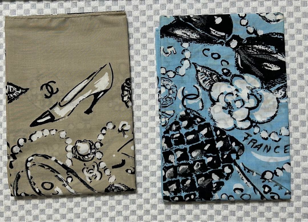 新品未使用　シャネルスカーフ新春値下1/末まで　ベージュ＆ブルー2枚セット