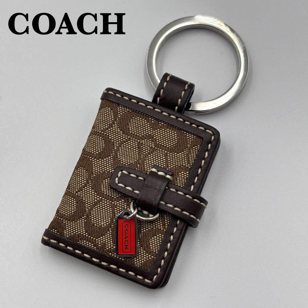 COACH キーホルダー　バッグチャーム　手帳型　フォトフレーム　キーリング