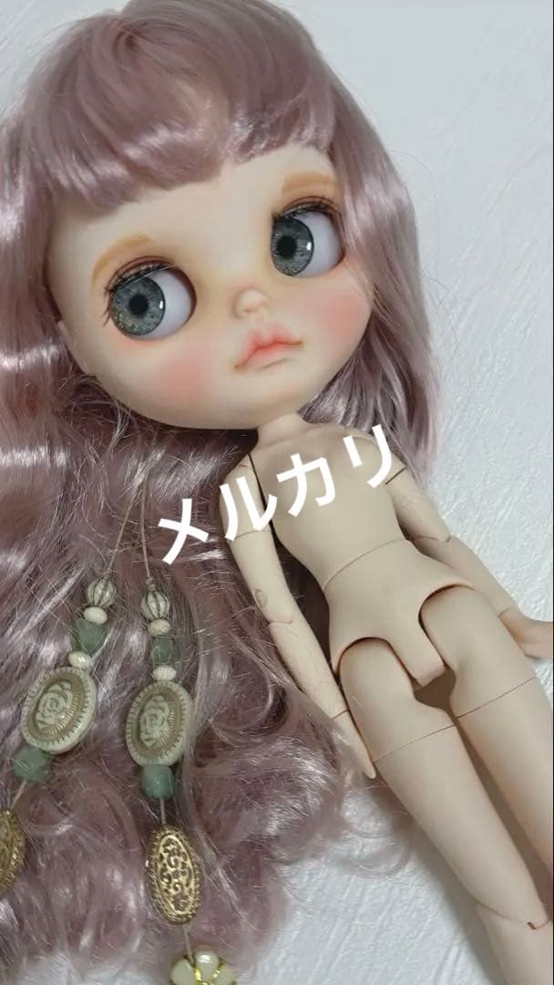 アイシードール　ピンクグレーヘア