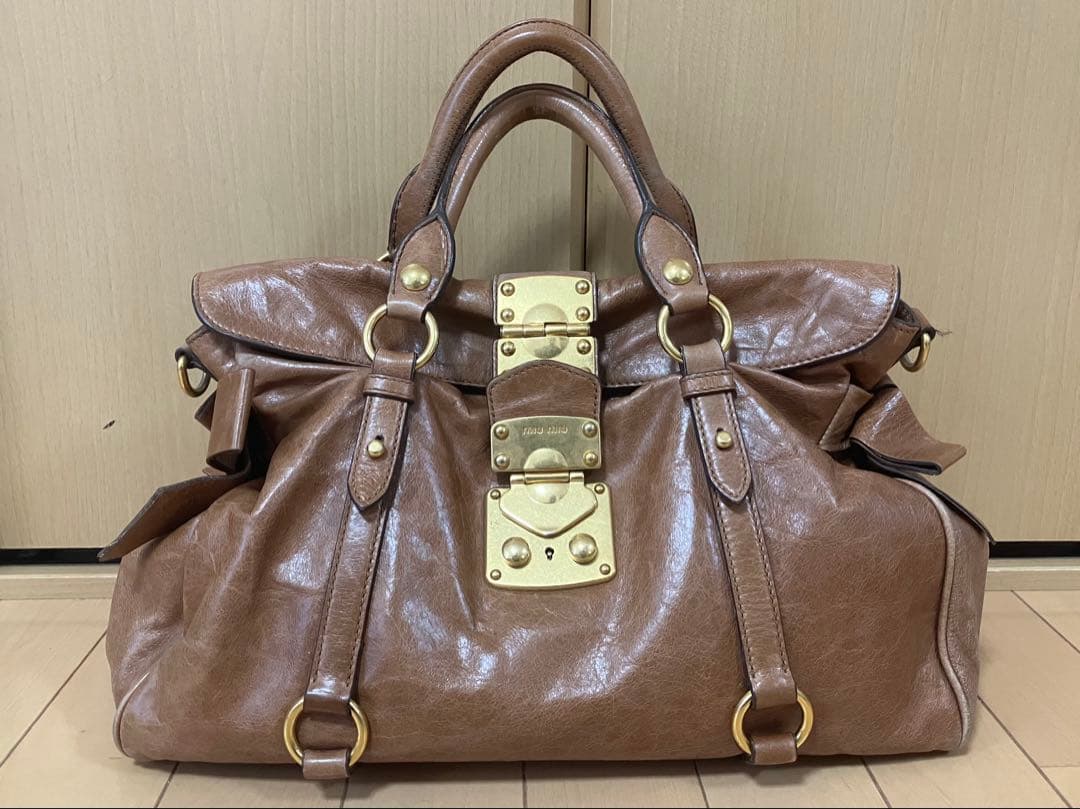 MIU MIU ブラウン ボストンバッグ　サイドリボン　ショルダーバッグ