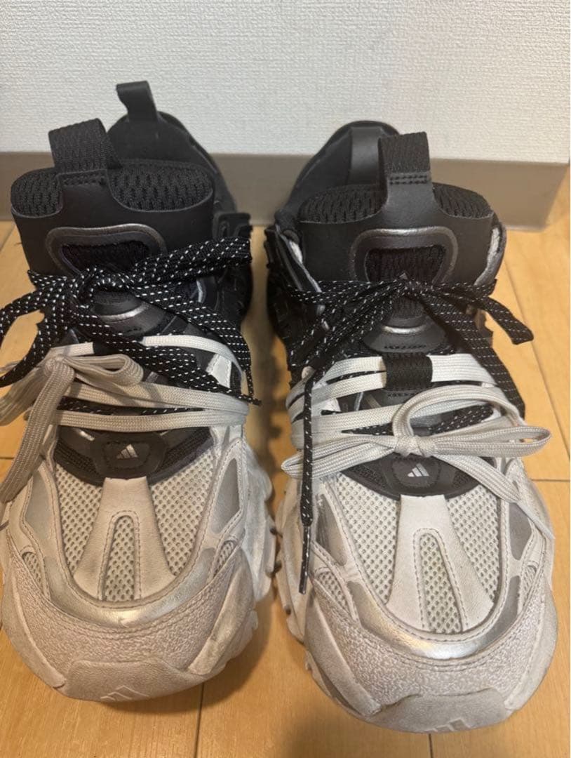 靴 adidas XLG RUNNER DELUXE