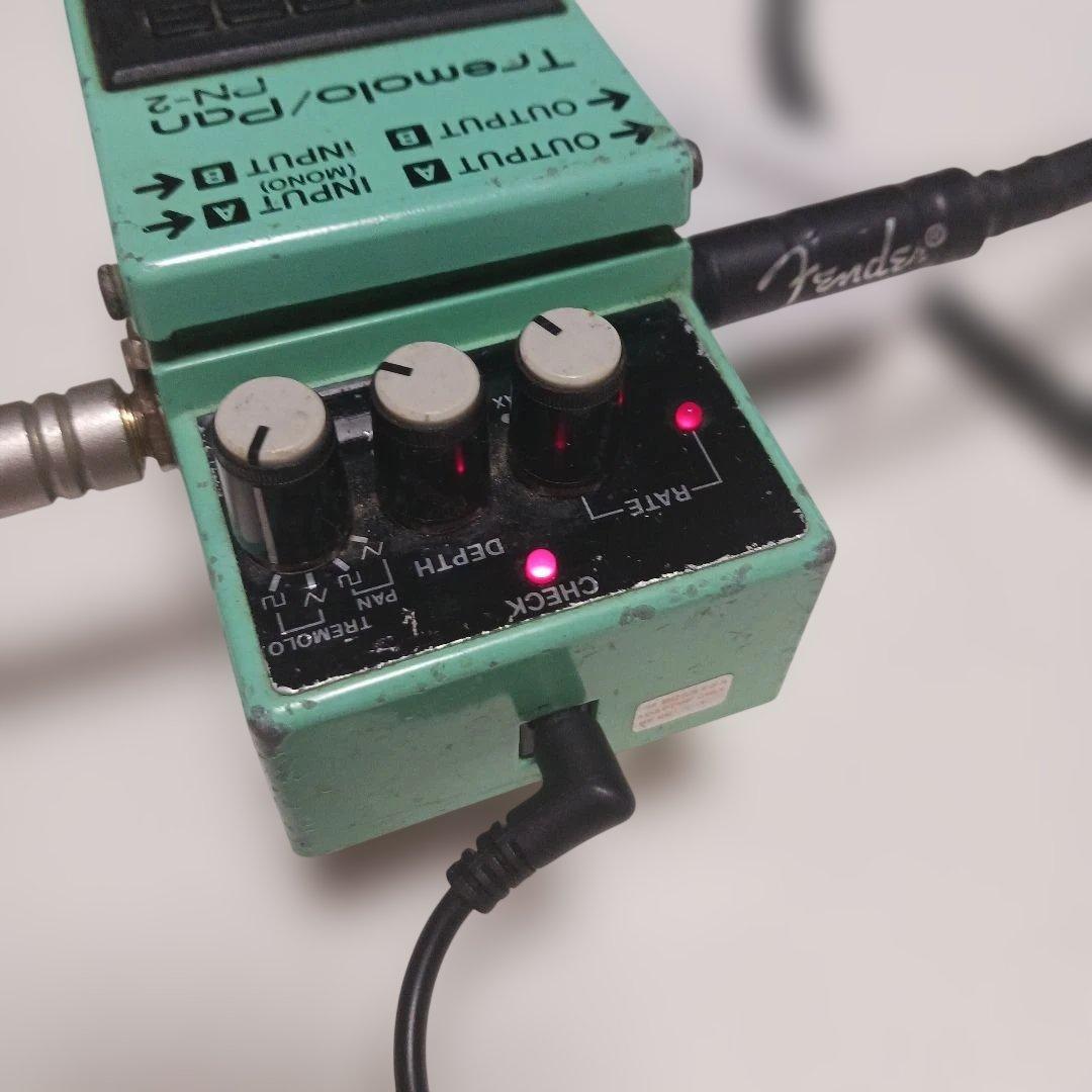 ギター BOSS Tremolo/Pan PN-2