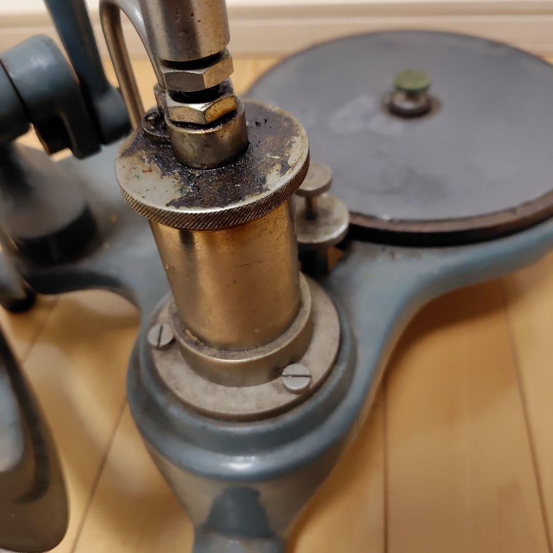 昭和レトロな謎の金属製の品物③