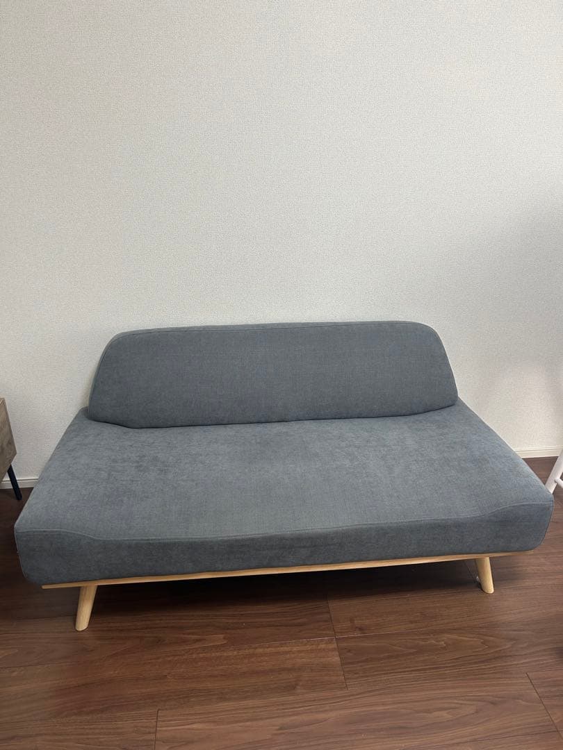 4/13まで出品: ダークグレー ファブリックソファ