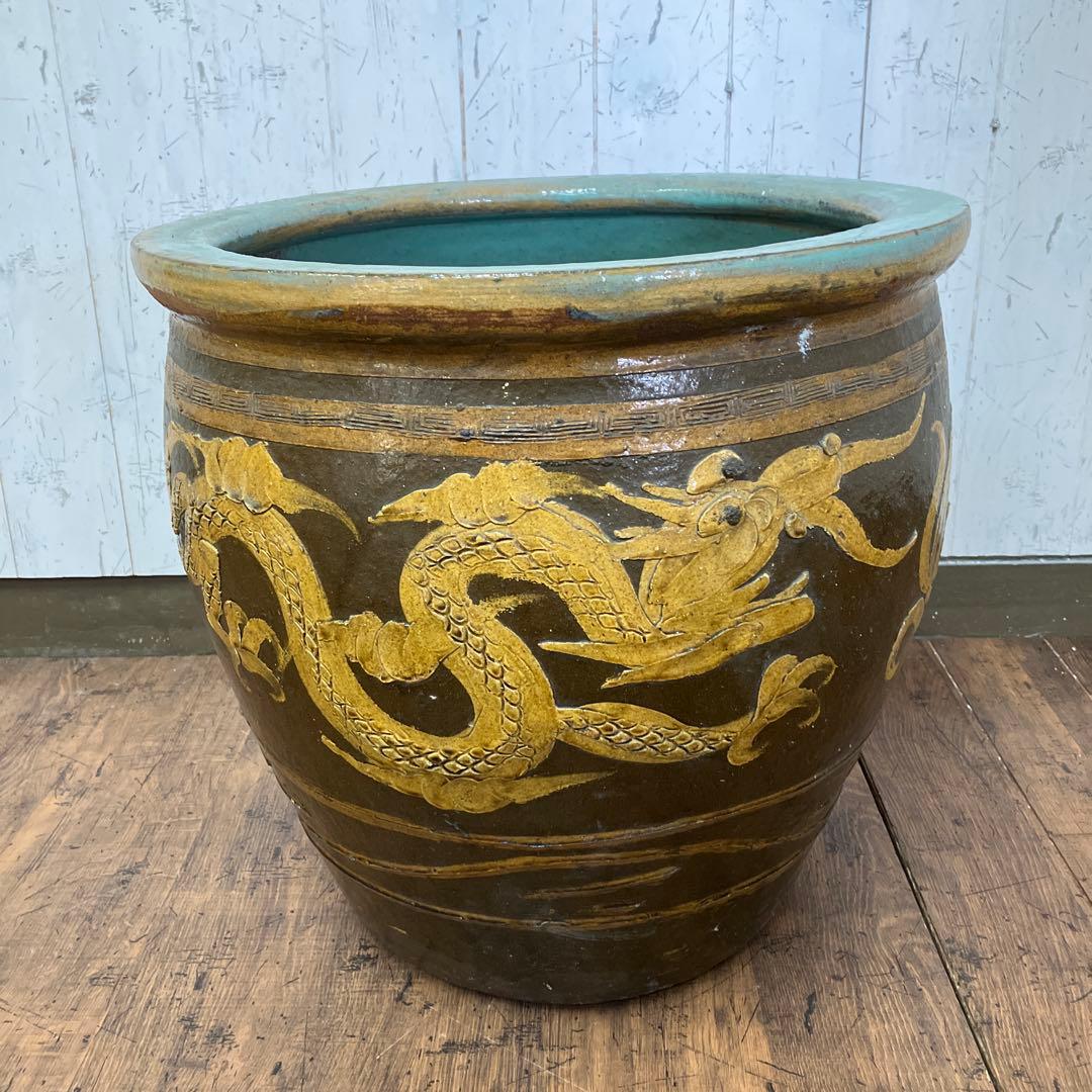 C-壁 昭和レトロ 龍模様 火鉢 陶器製 アンティーク 壺 甕 龍彫り 古民家