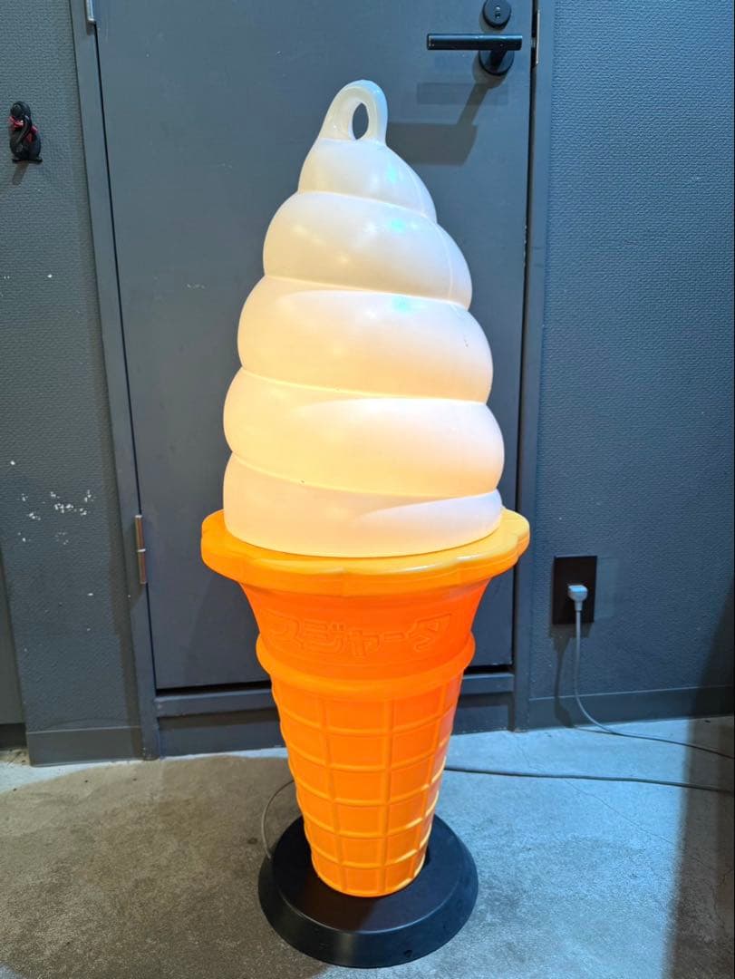 【早い者勝ち！美品、希少！】スジャータソフトクリームランプ