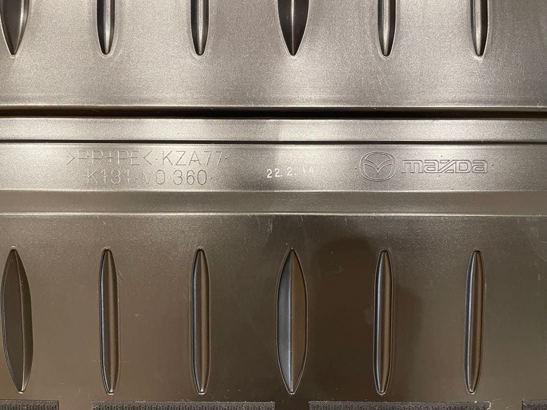 cx-8 純正ラゲッジトレイ(ハード)