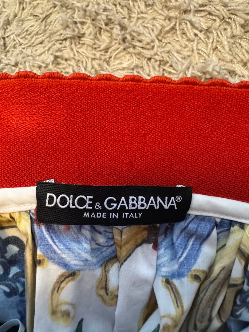 DOLCE & GABBANA 花柄スカート