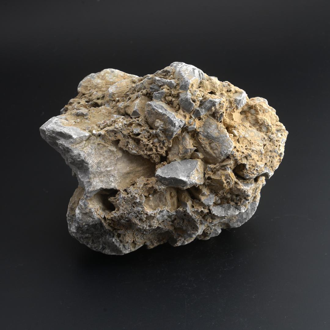 さざれ石（石灰質角礫岩 W22.8cm/D18.5cm/H17.5cm）093