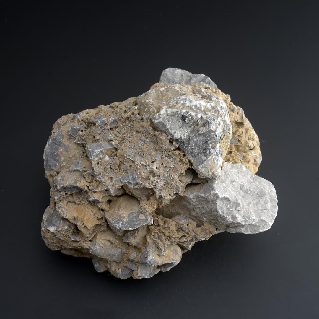 さざれ石（石灰質角礫岩 W22.8cm/D18.5cm/H17.5cm）093