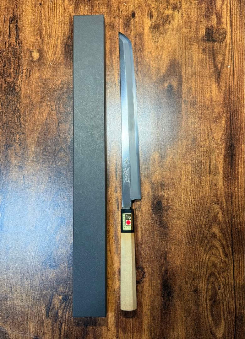 【堺打刃物】　蛸引 先丸　包丁　9寸　白二鋼　水牛八角柄