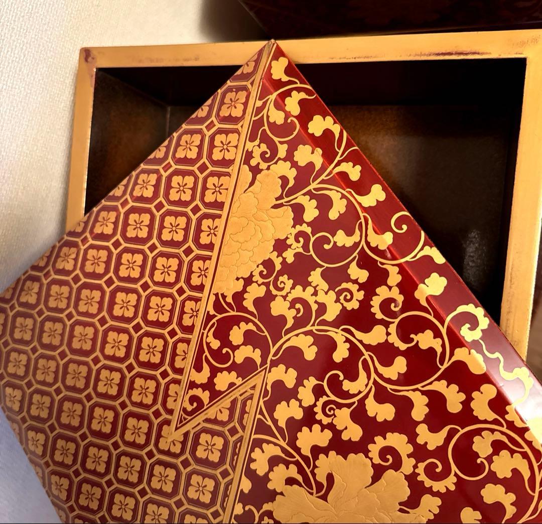 ◆塗り重箱　ニ段/三段　蒔絵あしらい◆