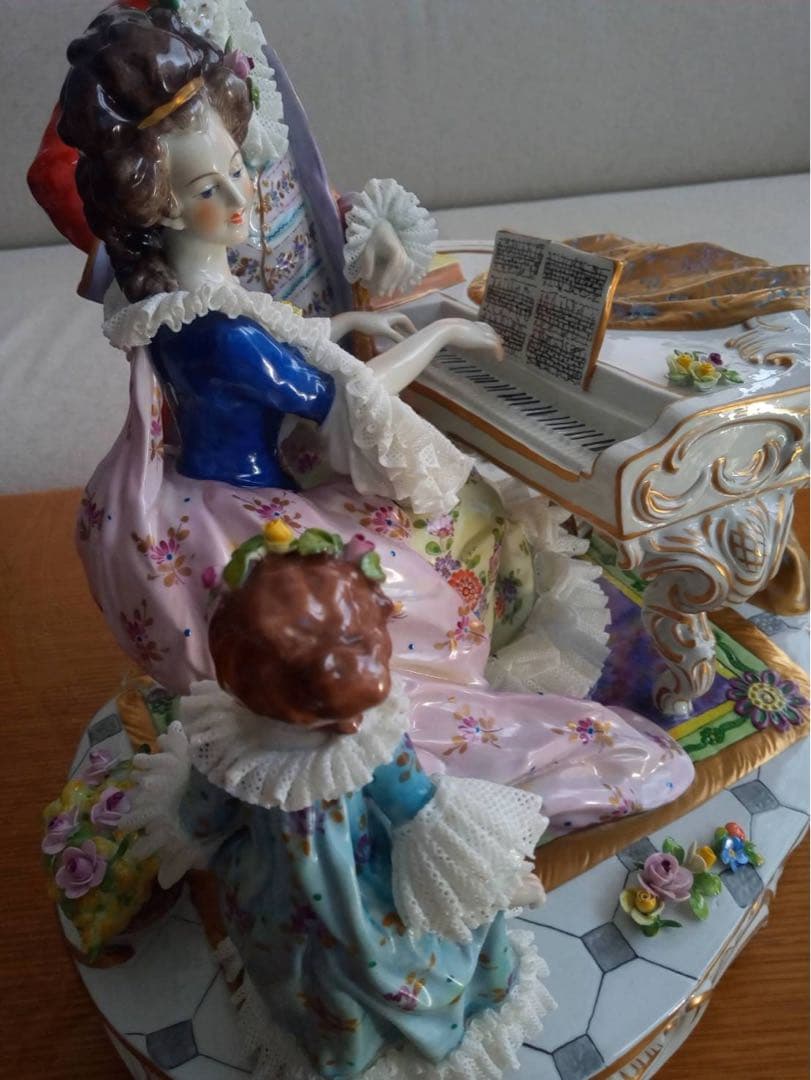 陶器人形　特大　ドレスデン　フィギュリン　ドイツ　フォルクシュテット