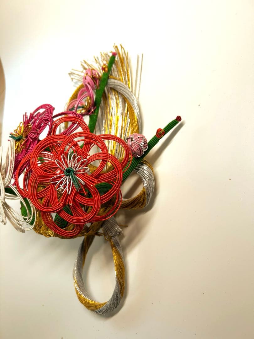 水引 梅の花の装飾品