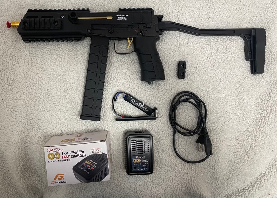 東京マルイ　スコーピオンmod 電動ガン LiPoバッテリー付き