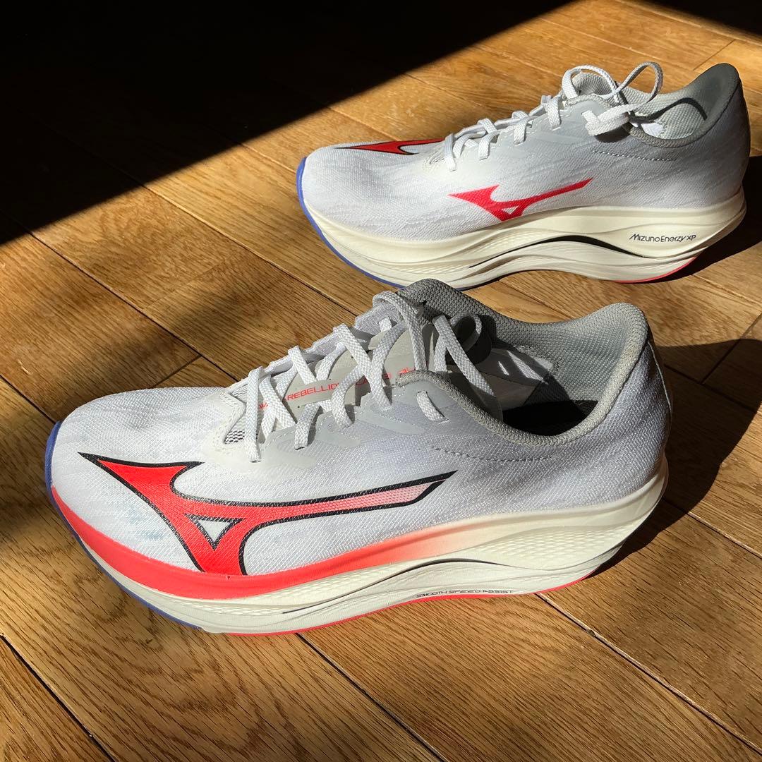 「バルカンさま専用」　ミズノ　ウエーブリベリオンフラッシュ3 [27.5cm]