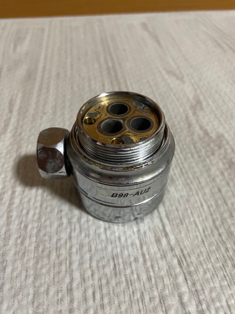 分岐水栓　B98-AU2