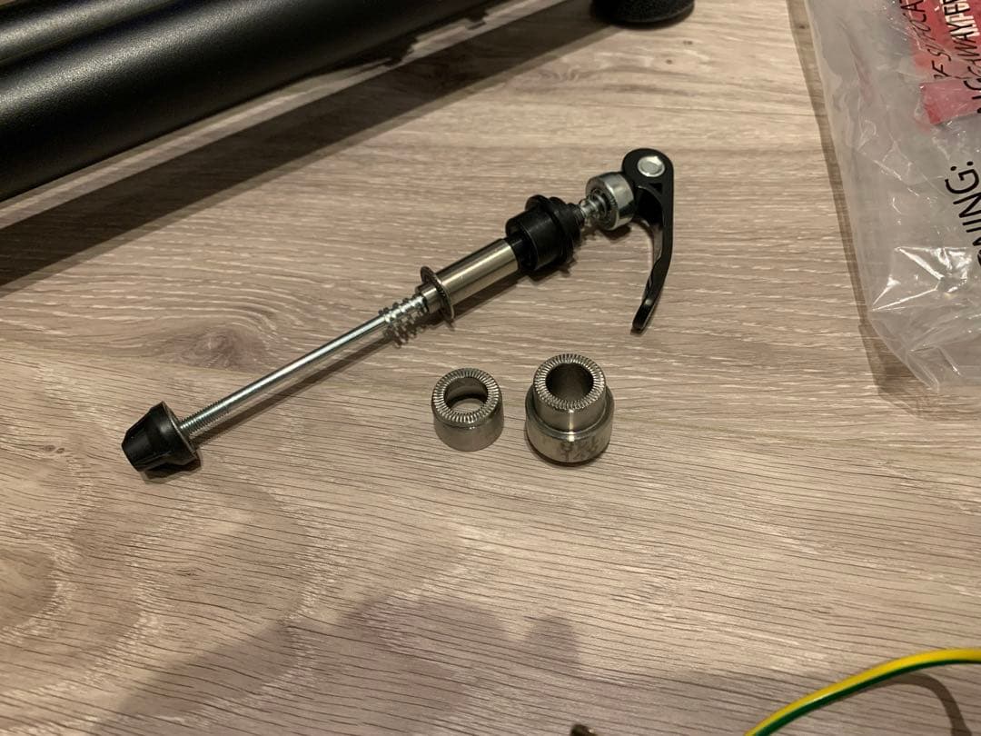 【美品】Wahoo KICKR スマートトレーナー V4