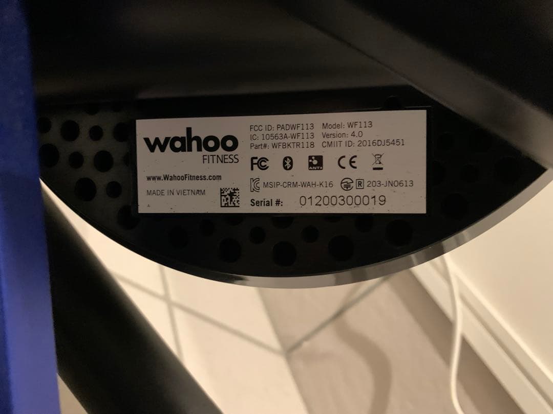 【美品】Wahoo KICKR スマートトレーナー V4