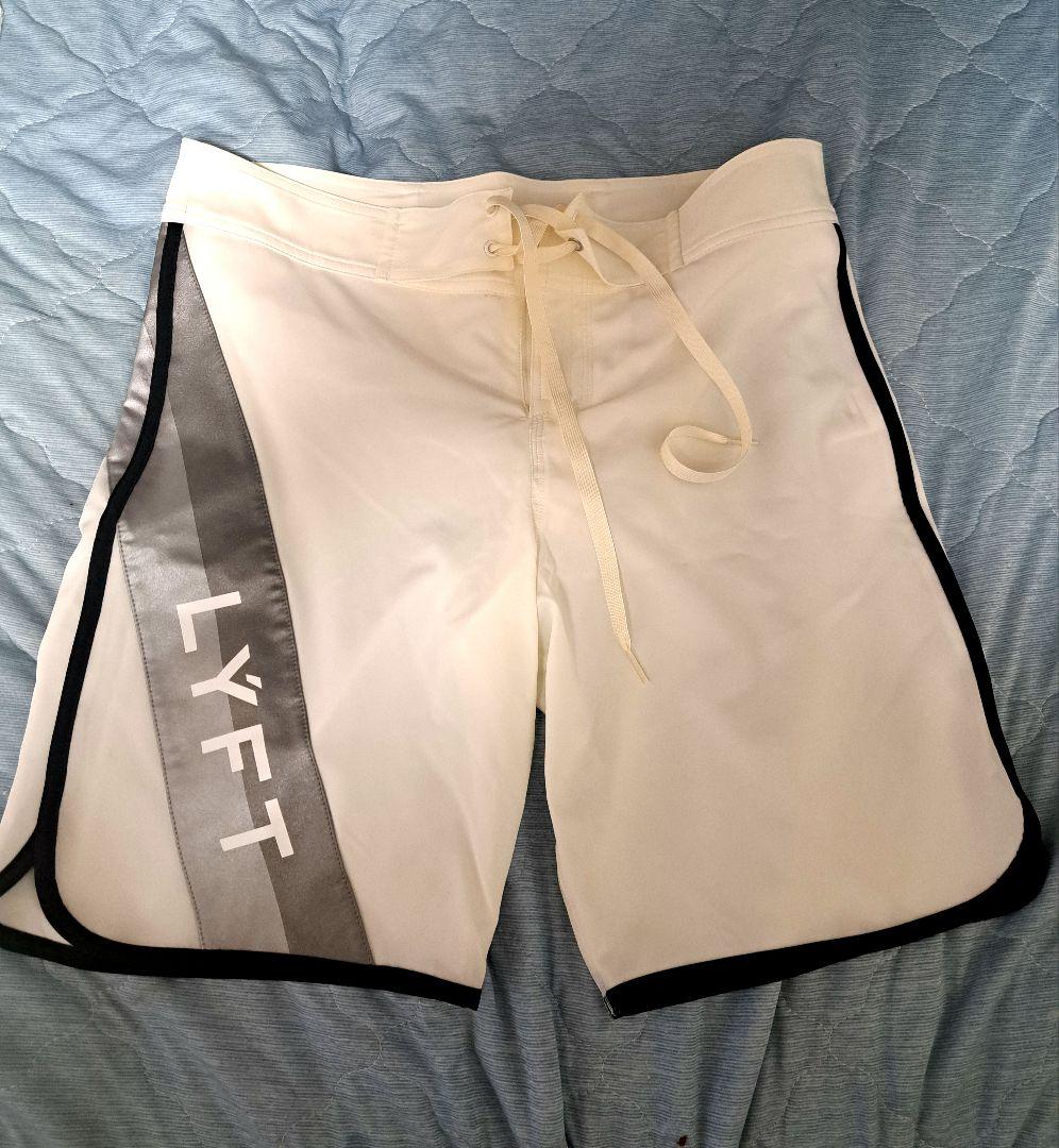 ディン LYFT リフト　サーフパンツ ホワイトグレー