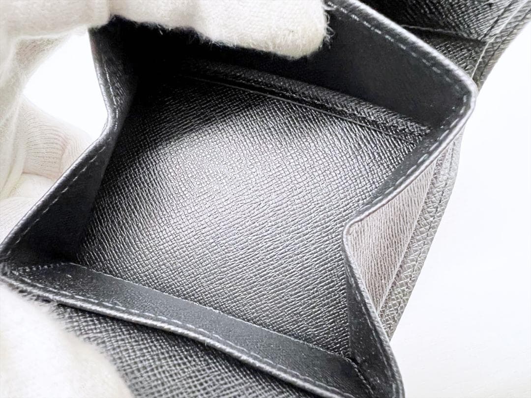 使用感なし ルイヴィトン タイガ マジェラン 二つ折り財布 M30552